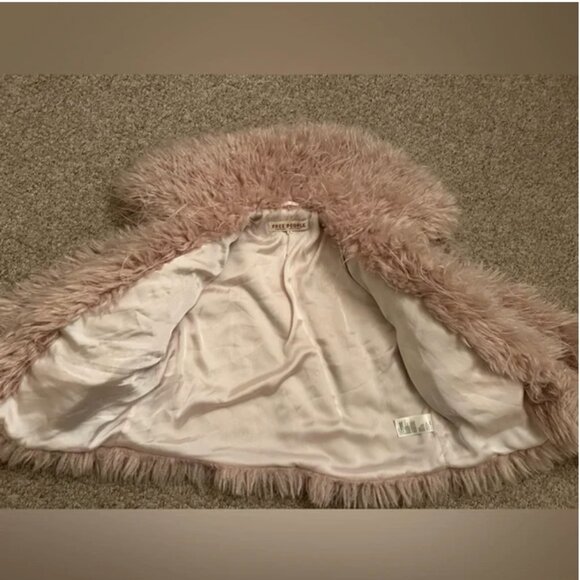 Free People Moonlight Faux Fur Jacket Soft Dusty Pink with pockets size M - Picture 7 of 9